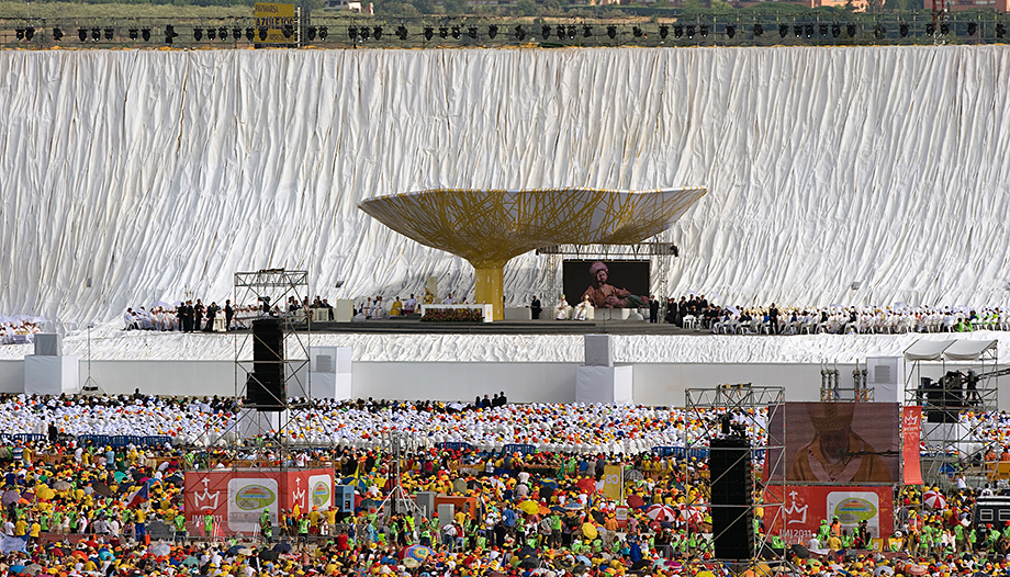 JMJ Madrid. Misa multitudinaria en Cuatro Vientos con el Papa Benedicto XVI.