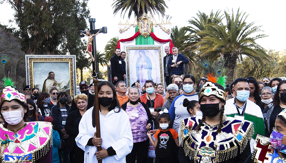 Procesión Virgen de Catalina en California.