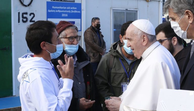 le pape sur lesbos