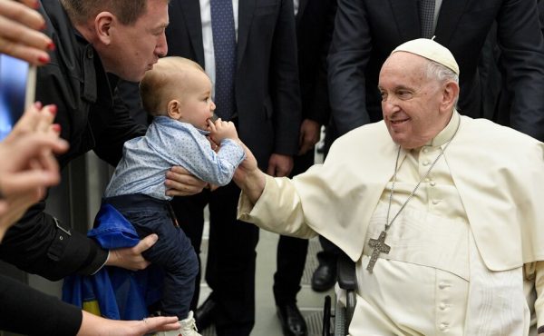 The Pope at the audience 28-12