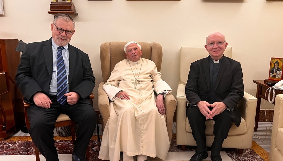 Pope Benedict XVI with Ratzinger Prize winner, Weiler