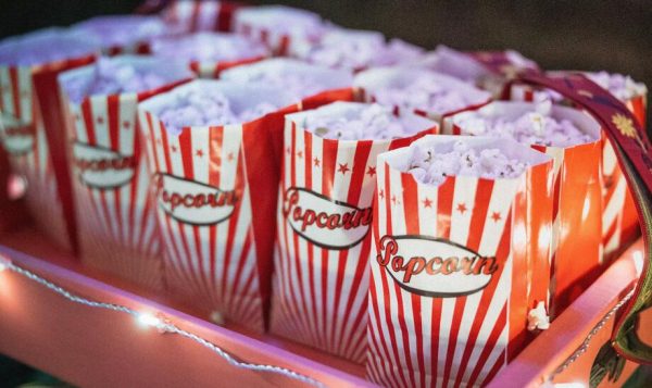 电影院爆米花