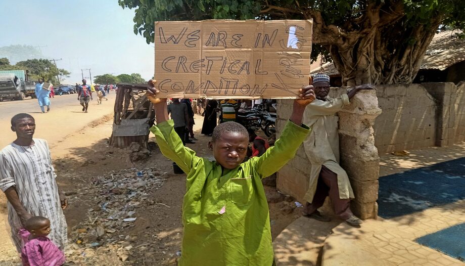 Nigeria, siete frailes muertos en accidente.