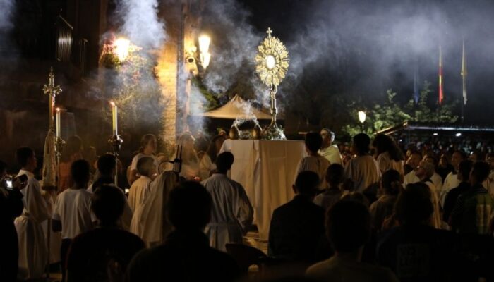 JEMJ 2025. Adoración al Santísimo en Covadonga.