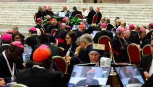 Synode zur Synodalität. Tagung im Jahr 2024 mit Papst Franziskus.