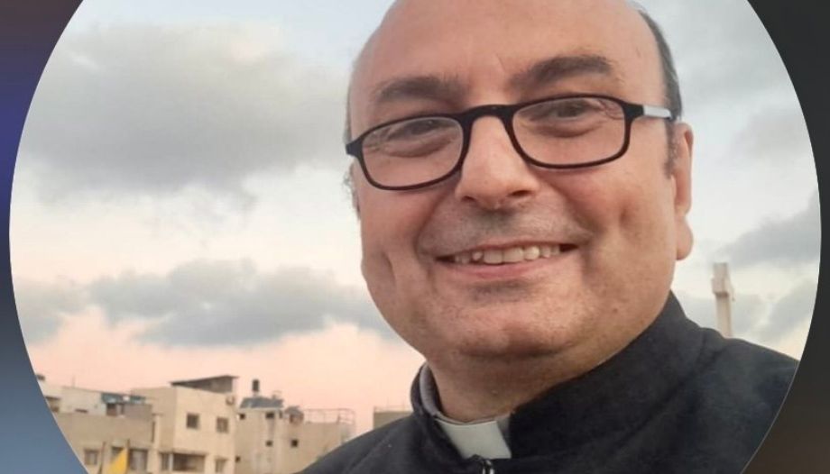 Párroco Romanelli, en Gaza.