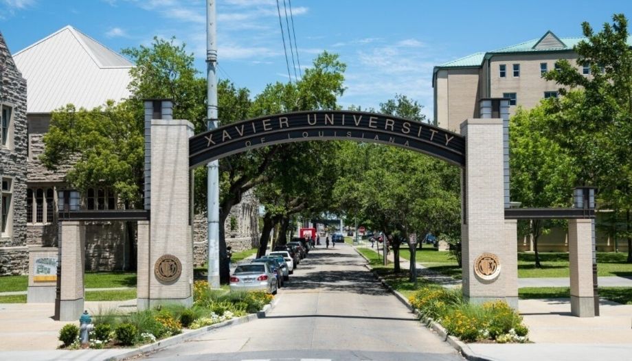 Universidad Xavier en Luisiana.