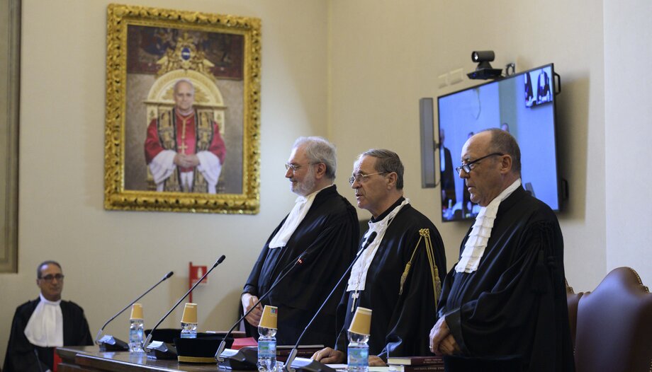 Becciu juicio