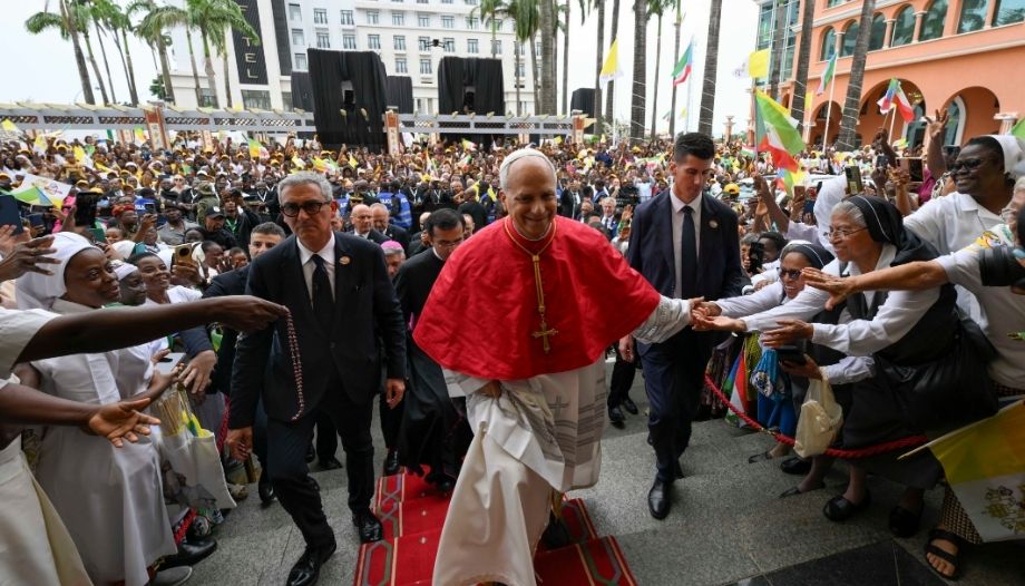 Papa en Malabo (Guinea Ecuatorial)-