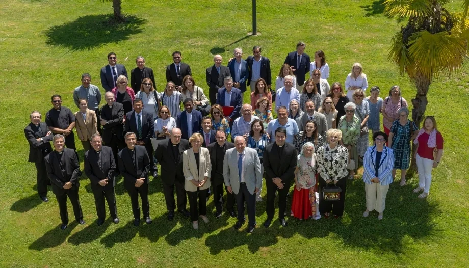 Fundación CARF y Universidad de Navarra