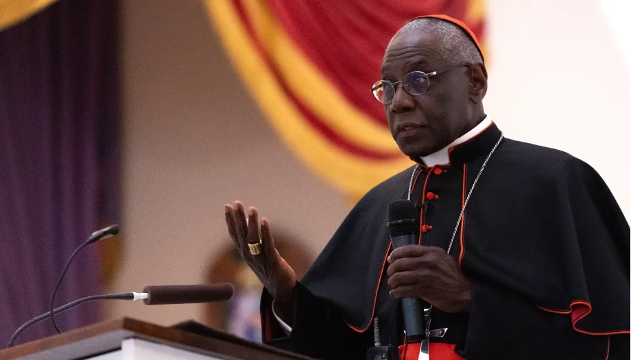 El cardenal Sarah